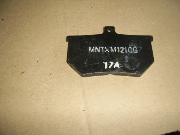 Brake-pad-MNTXM121GG17A