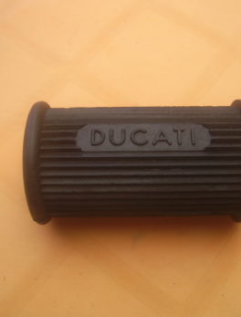 Ducati-Rubber-footpeg-0689-69-110