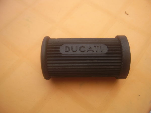 Ducati-Rubber-footpeg-0689-69-110