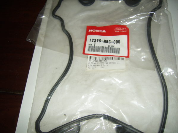 Honda-Gasket-12395-MBG-000