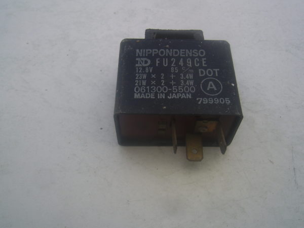 Nippondenso-FU249CE-flasher-relais