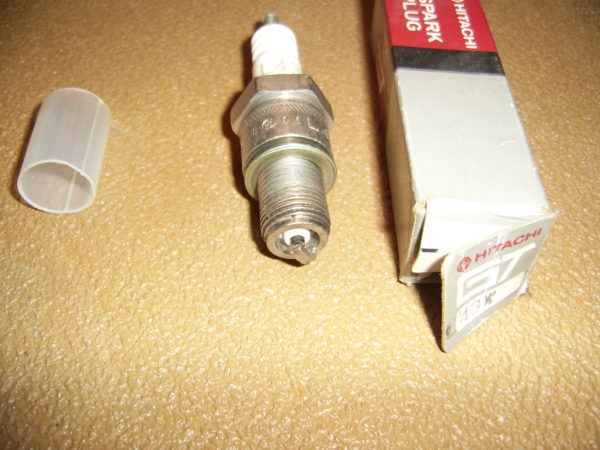 Spark-Plug-Hitachi-L43W