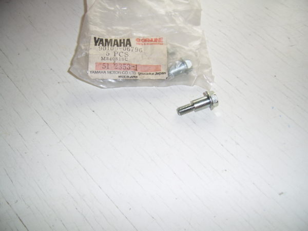 Yamaha-Bolt-lever-90109-06796