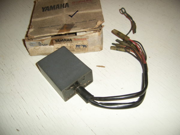 Yamaha-CDI-Unit-assy-3R3-85540-10