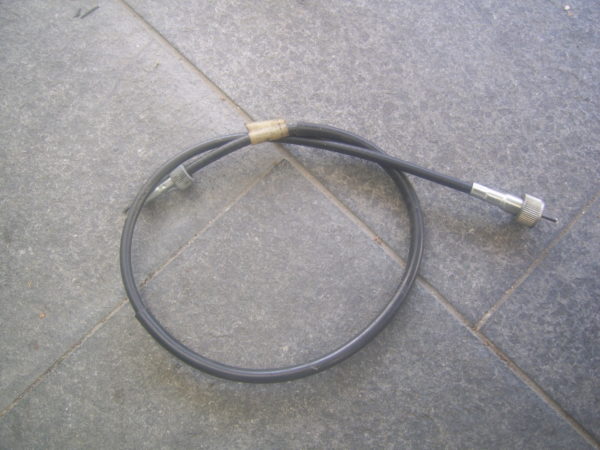 Yamaha-Cable-tachometer-4L0-83560-00