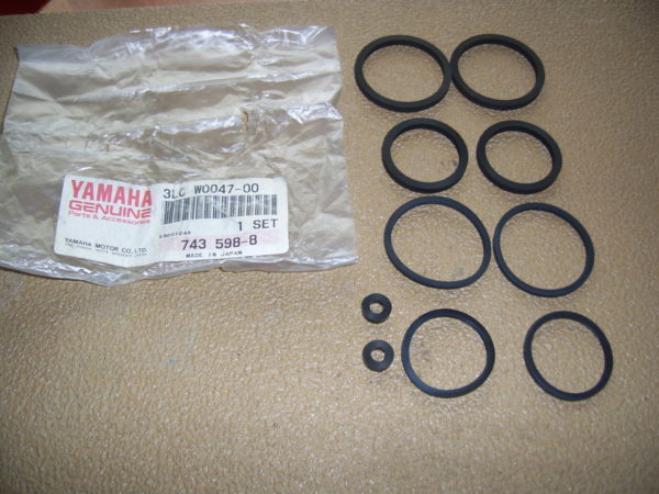 Yamaha-Caliper-seal-kit-3LC-W0047-00