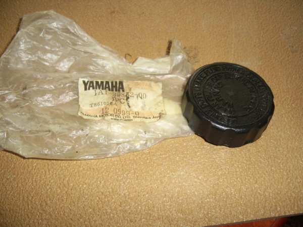 Yamaha-Cap-reservoir-1A1-25852-00