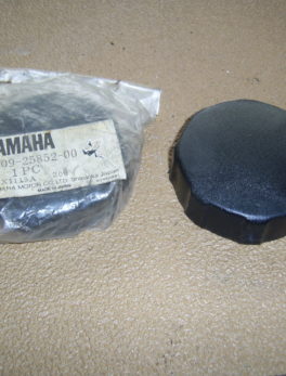 Yamaha-Cap-reservoir-front-master-cyl.-409-25852-00