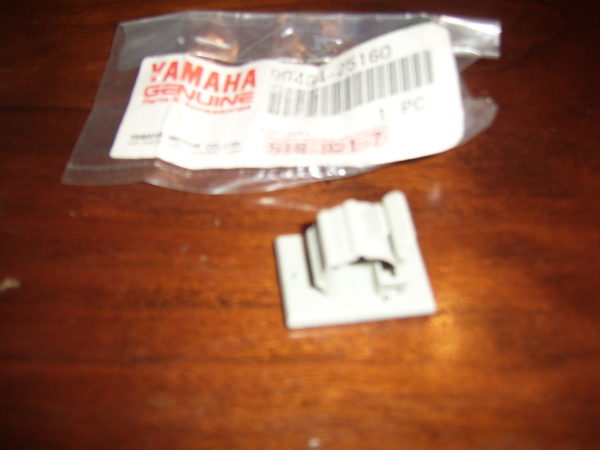 Yamaha-Clamp-90464-25160