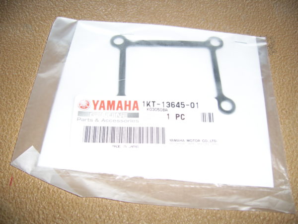 Yamaha-Gasket-1KT-13645-01