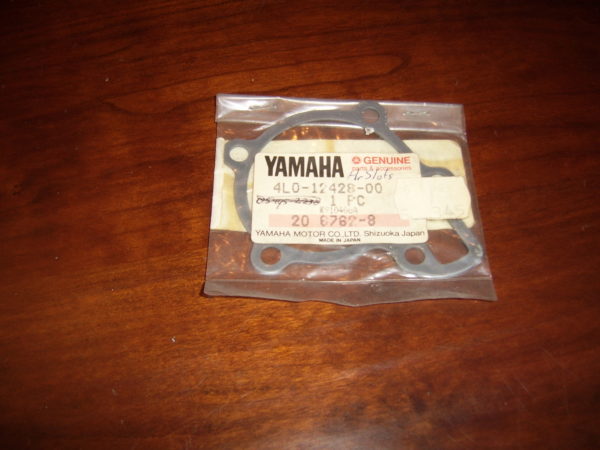 Yamaha-Gasket-4L0-12428-00