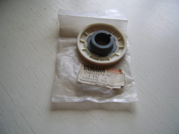 Yamaha-Gear-pump-drive-296-13178-02