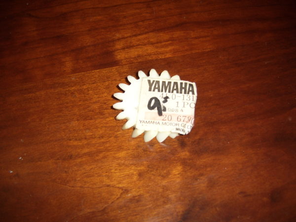 Yamaha-Gear-pump-drive-oil-pump-4L0-13178-00