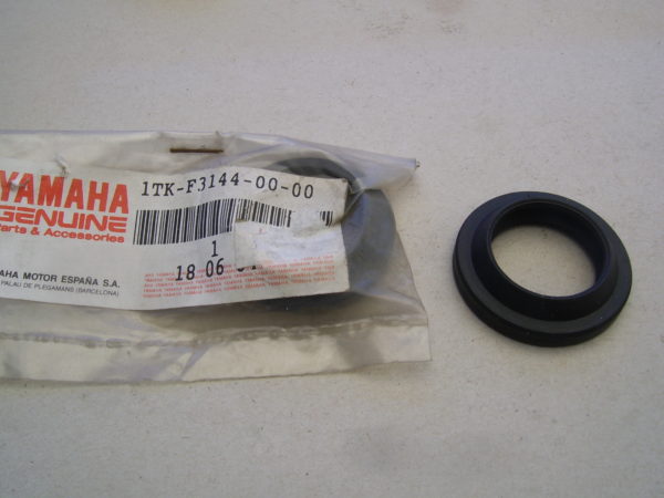Yamaha-Joint-front-fork-1TK-F3144-00-00
