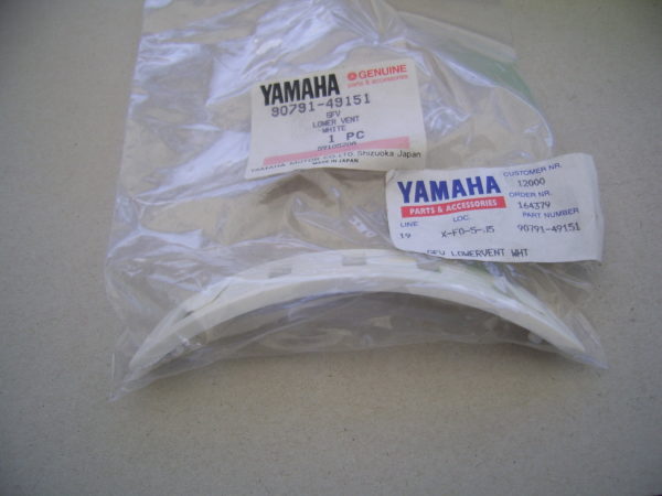 Yamaha-Lower-Vent-white-GFV-90791-49151