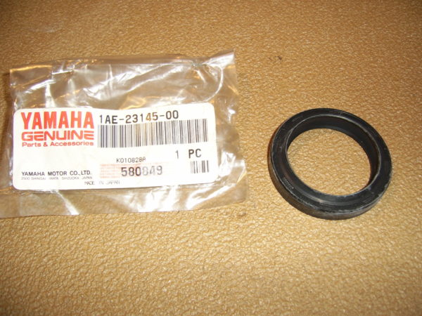Yamaha-Oil-seal-1AE-23145-00