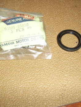 Yamaha-Oil-seal-93101-25030
