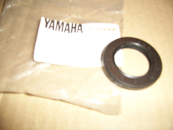 Yamaha-Oil-seal-93102-25090