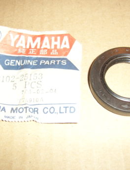Yamaha-Oil-seal-93102-25153