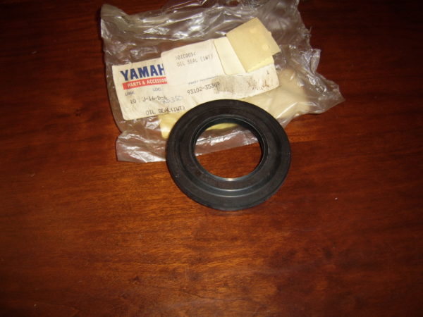 Yamaha-Oil-seal-93102-35369