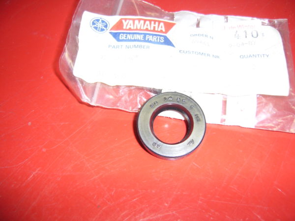 Yamaha-Oil-seal-93104-14059