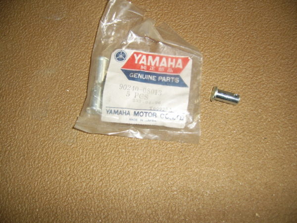 Yamaha-Pin-clevis-90240-08013