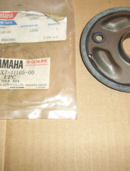 Yamaha-Plate-breathrt-cyl.head-4X7-11165-00