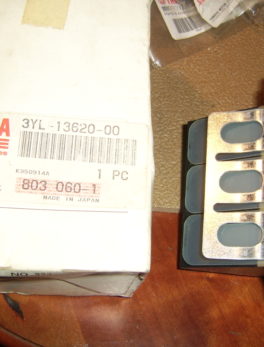 Yamaha-Reed-valve-3YL-13620-00