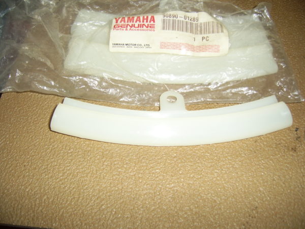 Yamaha-Rim-protector-90890-01289