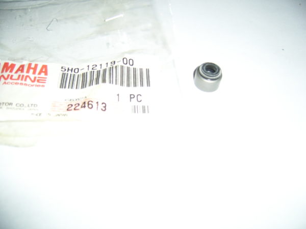 Yamaha-Seal-valve-stem-5H0-12119-00