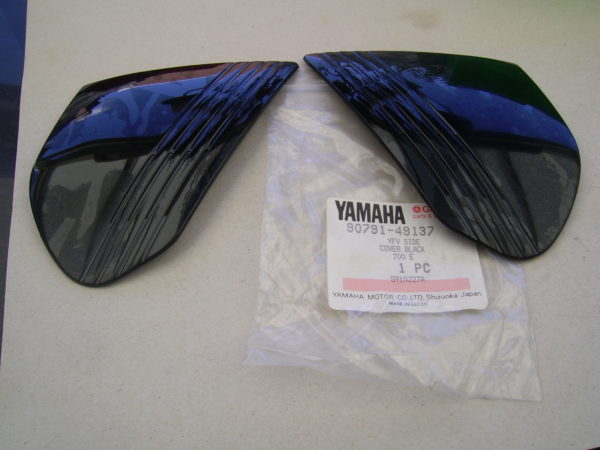 Yamaha-Side-cover-black-700E-YFV-set-90791-49137