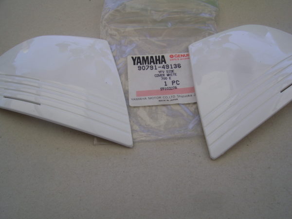 Yamaha-Side-cover-white-YFV-700E-90791-49136