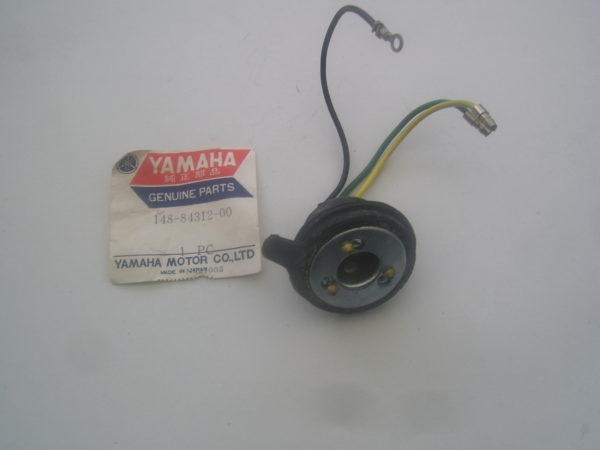 Yamaha-Socket-headlamp-148-84312-00