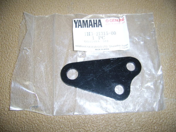 Yamaha-Stay-engine-rear-upper-1H3-21315-00