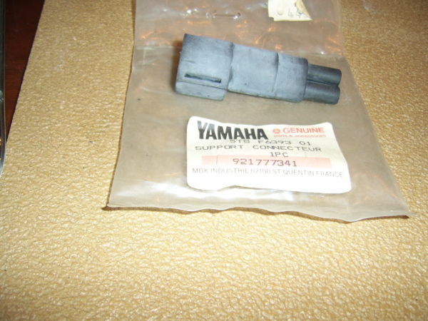 Yamaha-Support-throttle-cable-5TB-F6393-01