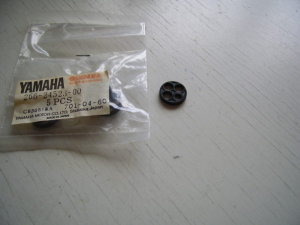 Yamaha-Valve-266-24523-00
