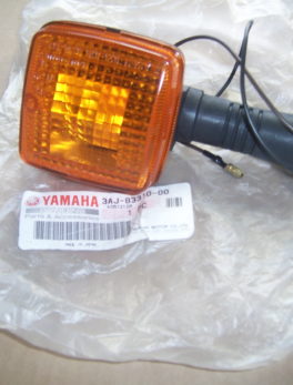 Yamaha 1UF-83340-00-00 R Flasher Lite Assembly; 1UF833400000 Made by Yamaha 